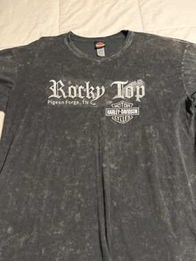 Harley-Davidson Black and White 'Rocky Top' Graphic Tee